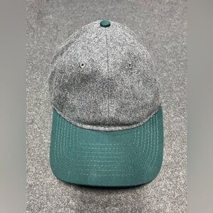 Retro Wool Snapback Hat – Heather Grey & Kelly Green Two-Tone Cap